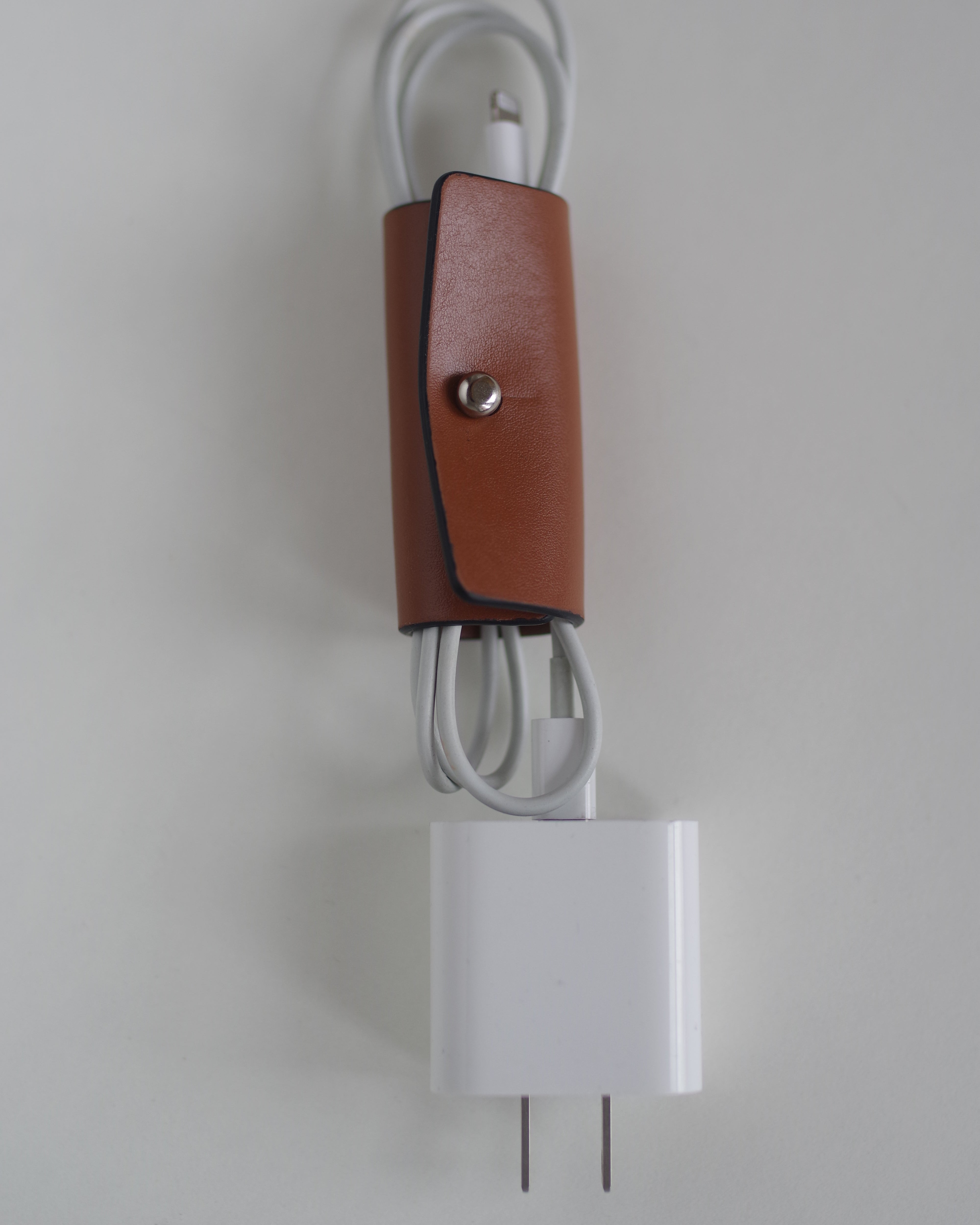 Cognac Vegan Leather Wire Organizer